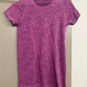Lululemon Swiftly Tech Shortsleeve